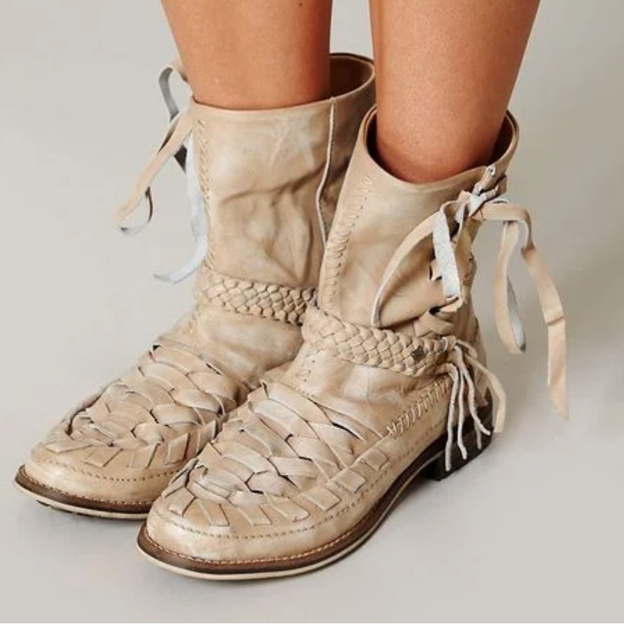 Free People's "Chateau Moccasin Boots" Size : Us -7 Uk -5 Leather Booties